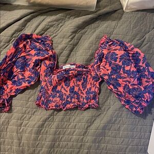 Anna Rae Pink and Navy Floral Crop Top